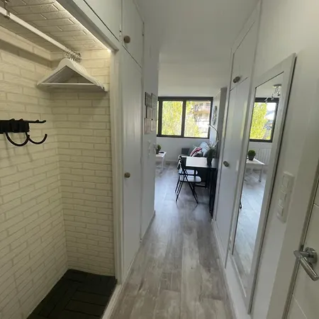 Place 6 Personas * Sierra Nevada