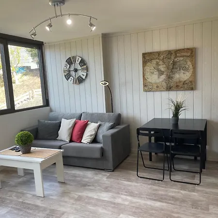 Apartment Place 6 Personas *